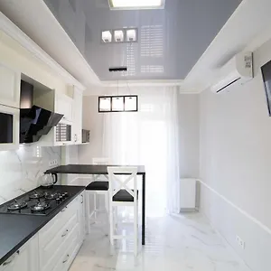 Leogrand On Kulisha 36 , Львов Украина
